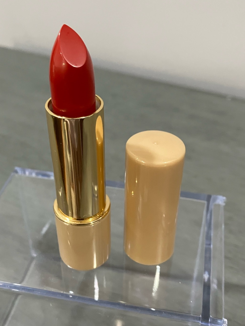 Elizabeth Arden Ceramide Plump Perfect Lipstick - Perfect Scarlett 23